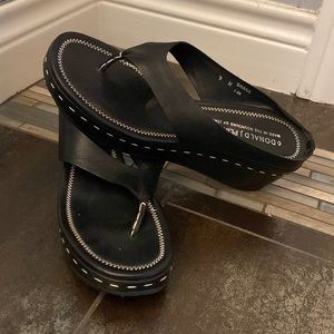 Donald Pliner Platform Thong Sandal
